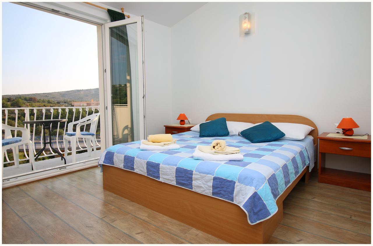 Apartments Huljev Primosten Exterior photo