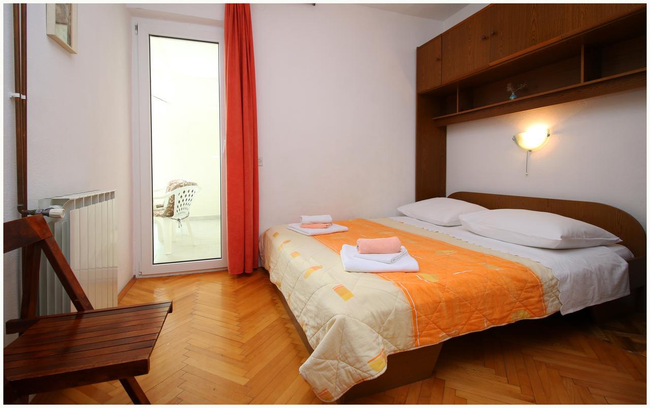 Apartments Huljev Primosten Exterior photo