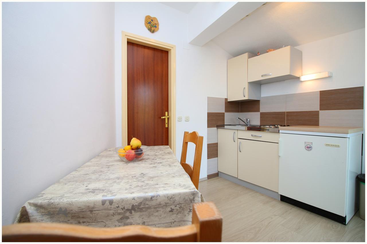 Apartments Huljev Primosten Exterior photo