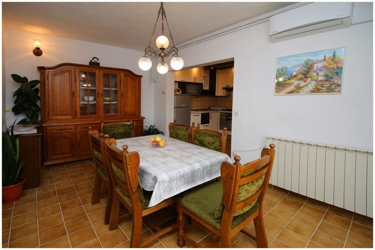 Apartments Huljev Primosten Exterior photo